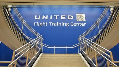 01united-airlines-flight-training-center-1068x601